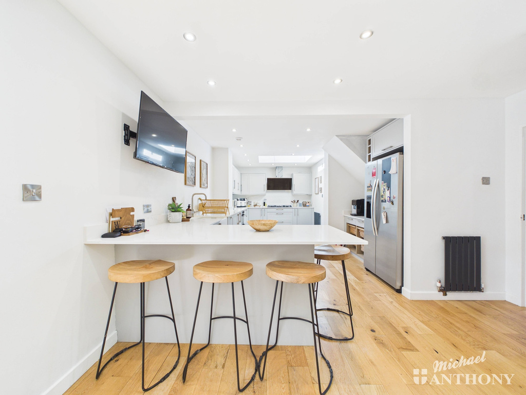 CAM02773G0-PR0404-ST