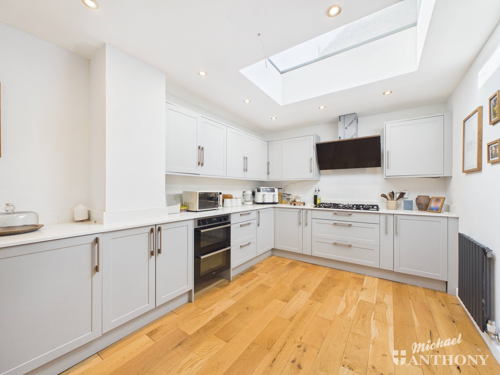 CAM02773G0-PR0404-ST