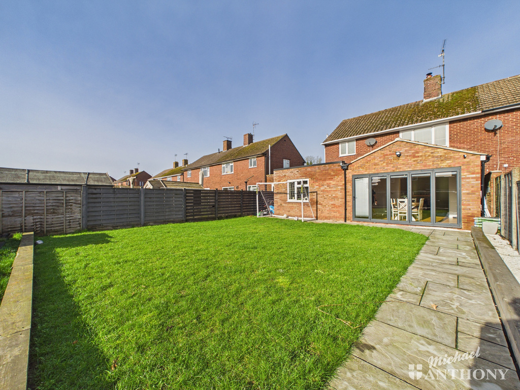 CAM02773G0-PR0404-ST