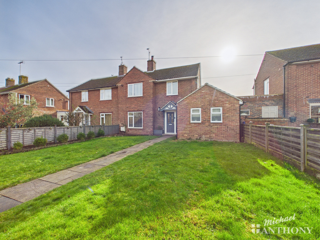 CAM02773G0-PR0404-ST