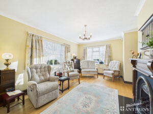 Lanes End, Heath and Reach