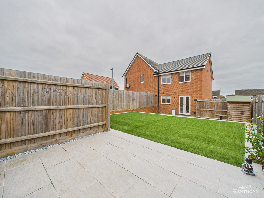 CAM02773G0-PR0369-ST