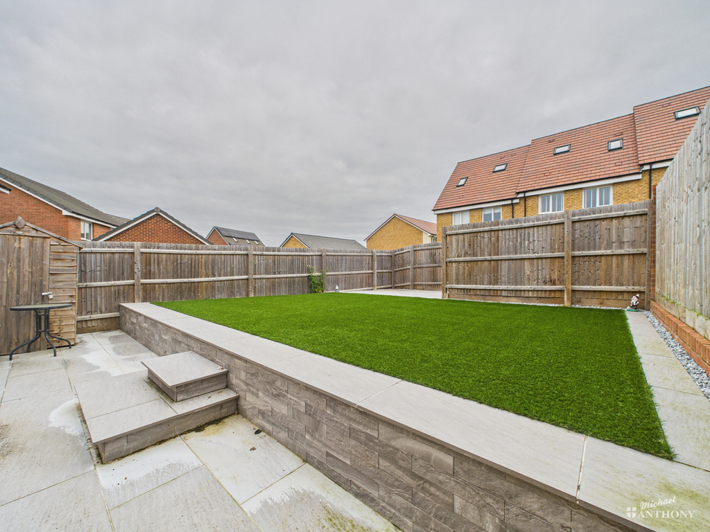 CAM02773G0-PR0369-ST