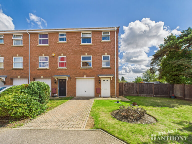 Wellington Way, Leighton Buzzard, Bedfordshire Image