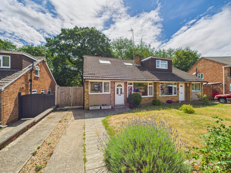The Paddocks, Leighton Buzzard, Bedfordshire Image