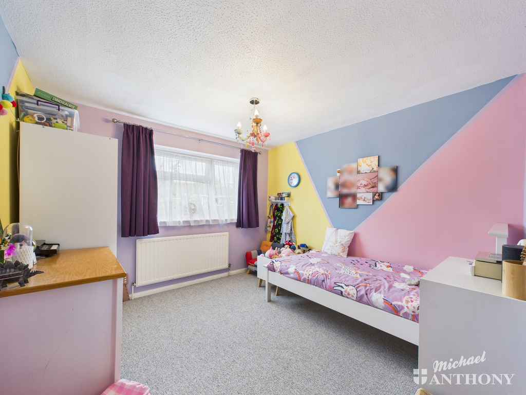 CAM02773G0-PR0318-ST