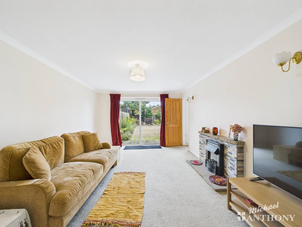 CAM02773G0-PR0348-ST