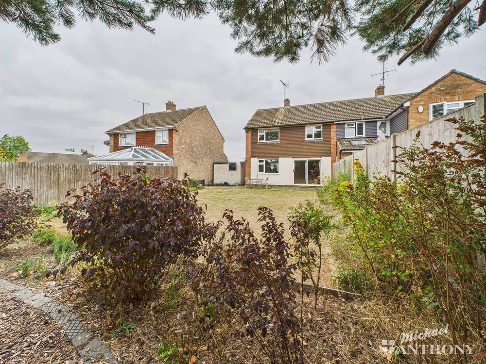 CAM02773G0-PR0348-ST