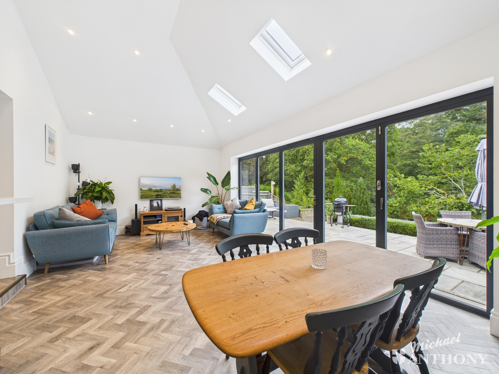 CAM02773G0-PR0362-ST