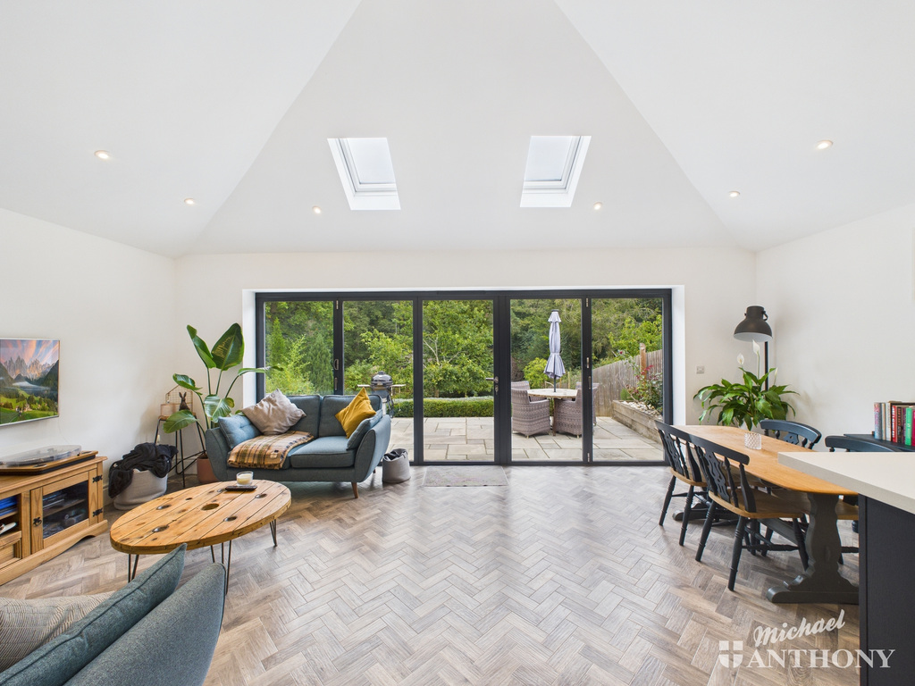 CAM02773G0-PR0362-ST