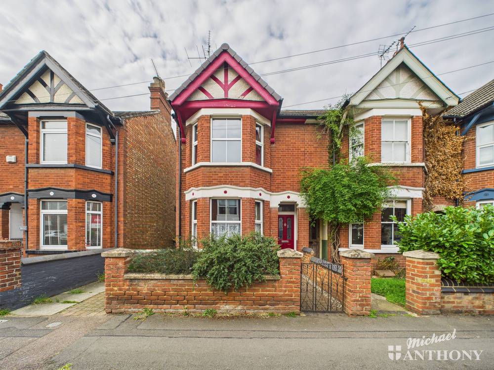 CAM02773G0-PR0361-ST