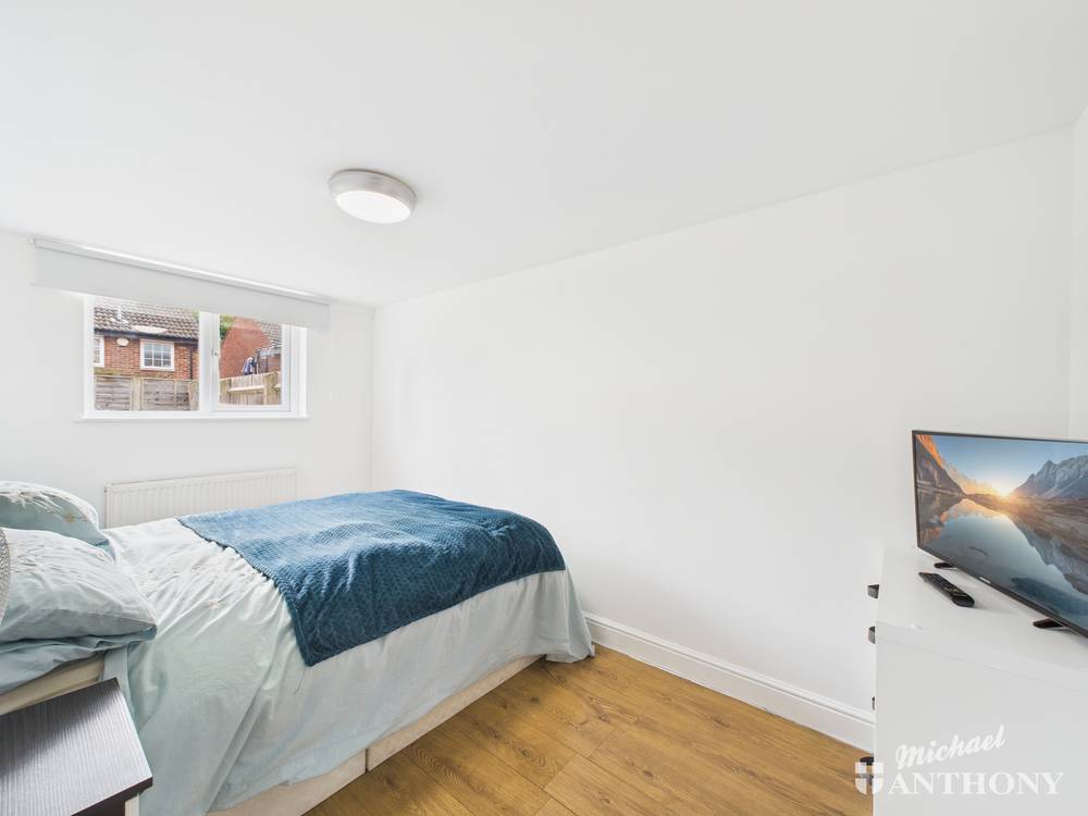 CAM02773G0-PR0359-ST