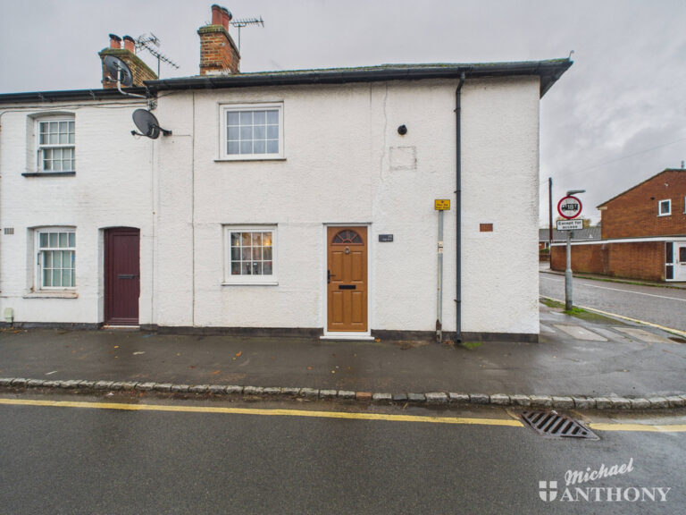 High Street, Wing, Buckinghamshire Image