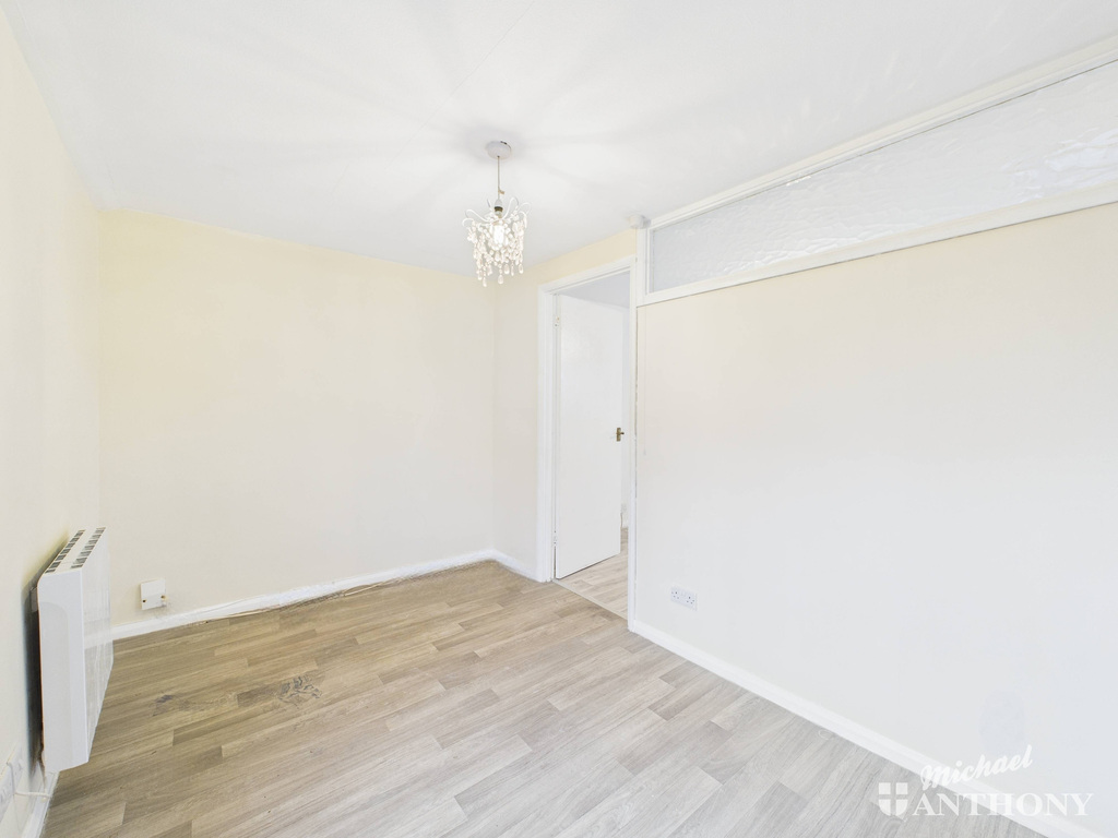 CAM02773G0-PR0372-ST