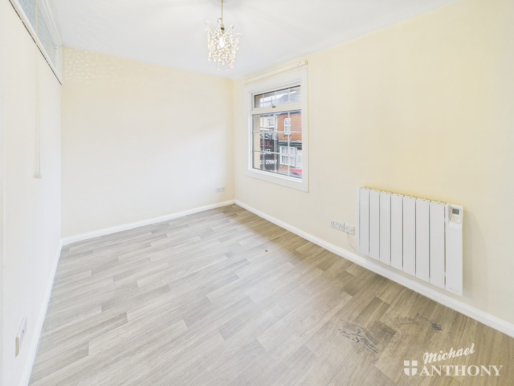 CAM02773G0-PR0372-ST