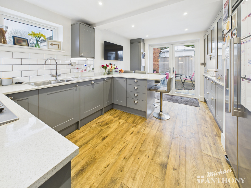 CAM02773G0-PR0389-ST