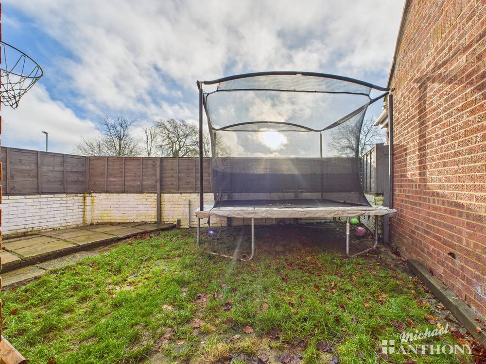 CAM02773G0-PR0390-ST