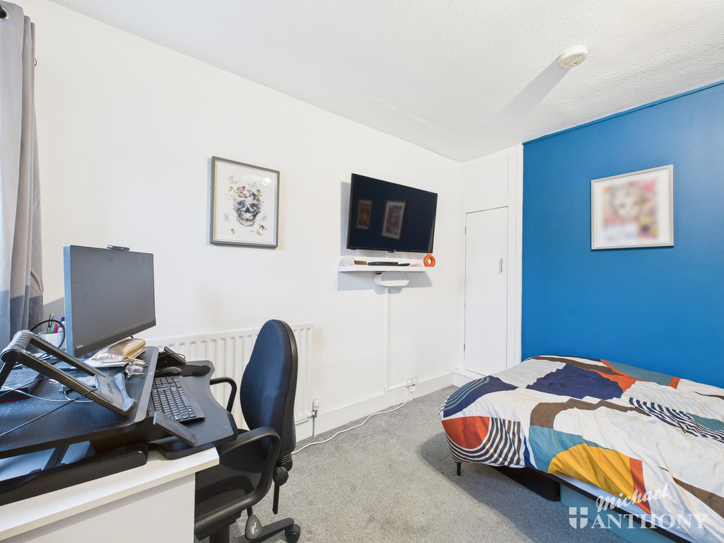 CAM02773G0-PR0392-ST