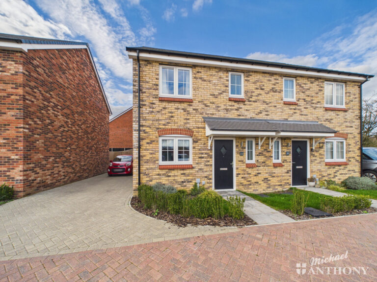 Harris Meadow, Leighton Buzzard Image