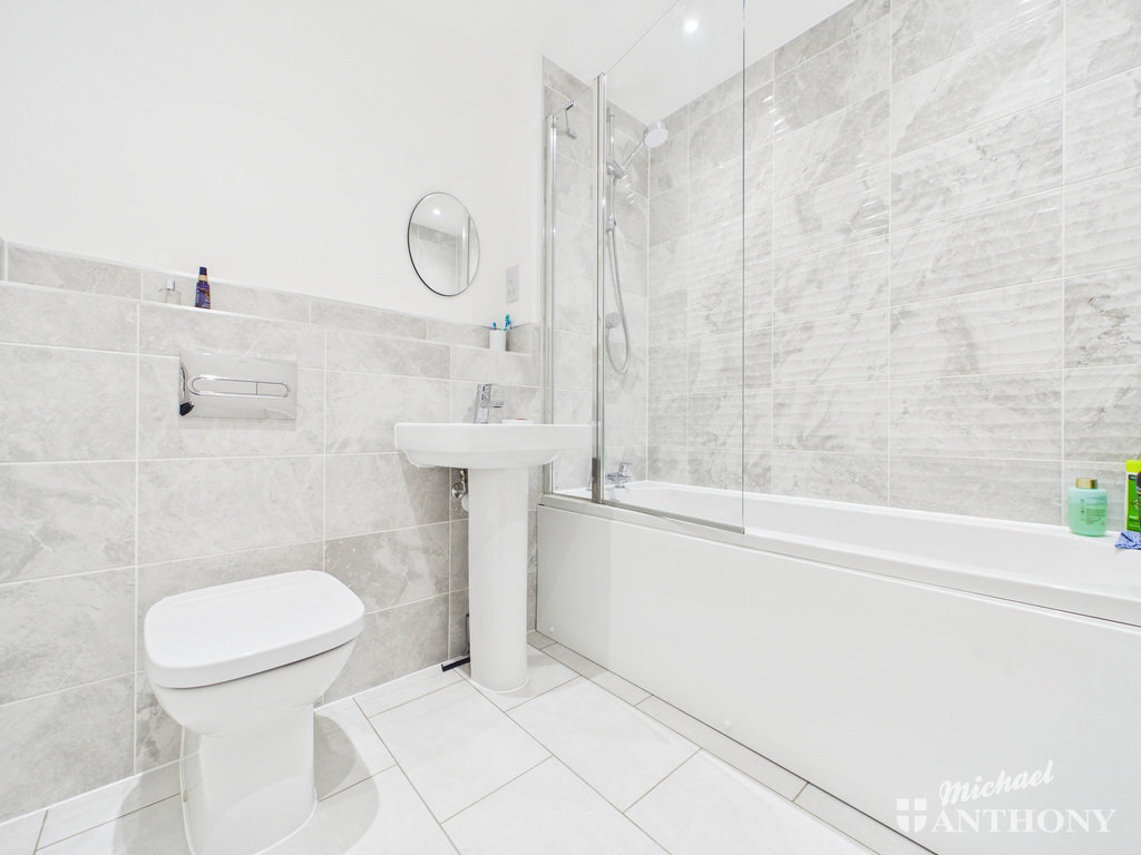 CAM02773G0-PR0411-ST