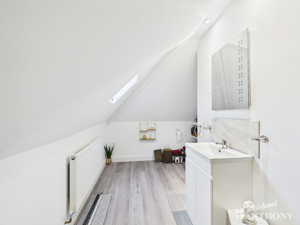 CAM02773G0-PR0394-ST