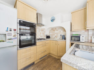 Stewkley Road, Wing