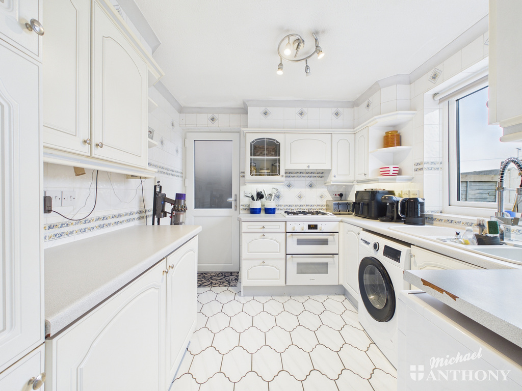 CAM02773G0-PR0402-ST