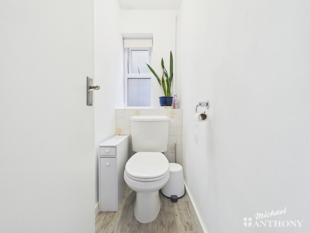 CAM02773G0-PR0402-ST