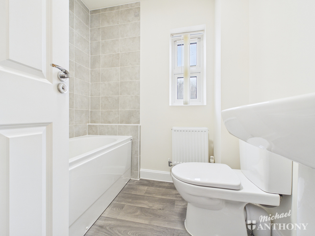 CAM02773G0-PR0409-ST