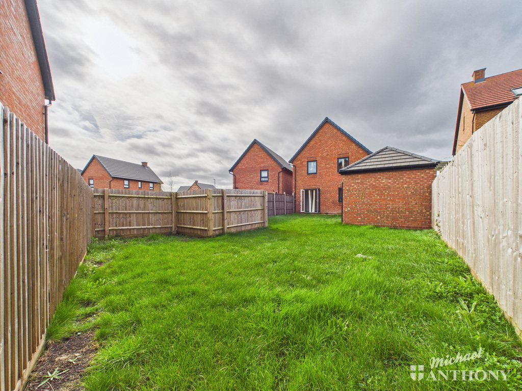 CAM02773G0-PR0412-ST