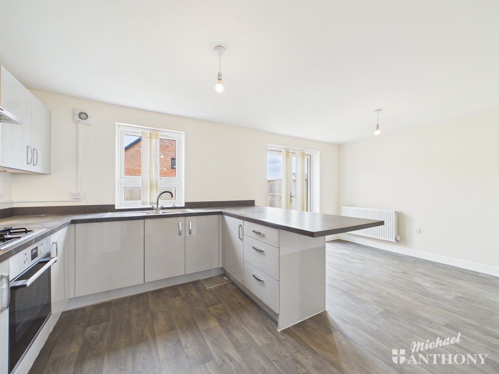 CAM02773G0-PR0412-ST