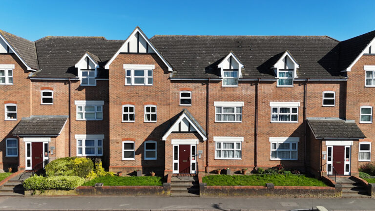 Flat 6, Park Mews, Grovebury Road, Leighton Buzzard, Bedfordshire