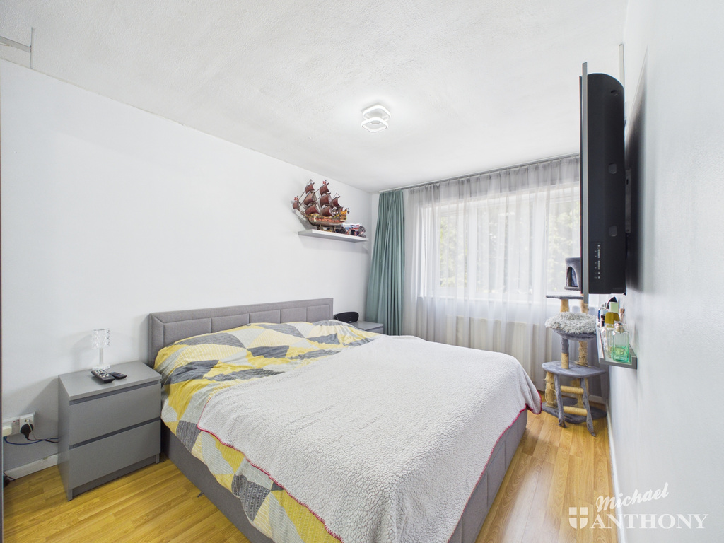 CAM02773G0-PR0434-ST
