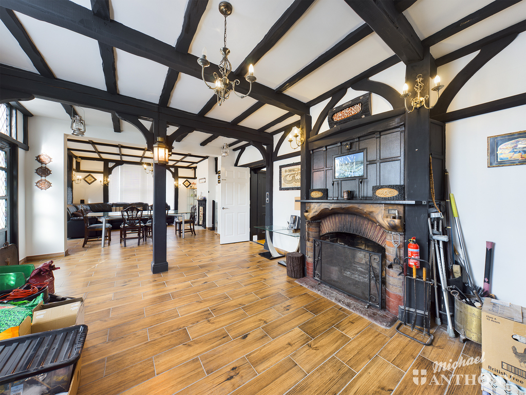 Houses And Properties For Sale In Aylesbury Michael Anthony Estate Agents