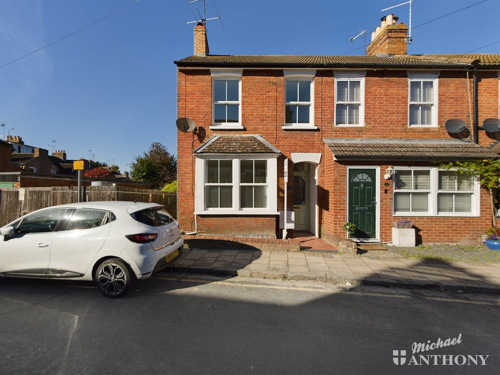 Property & Houses For Sale in Princes Road, Aylesbury, Michael