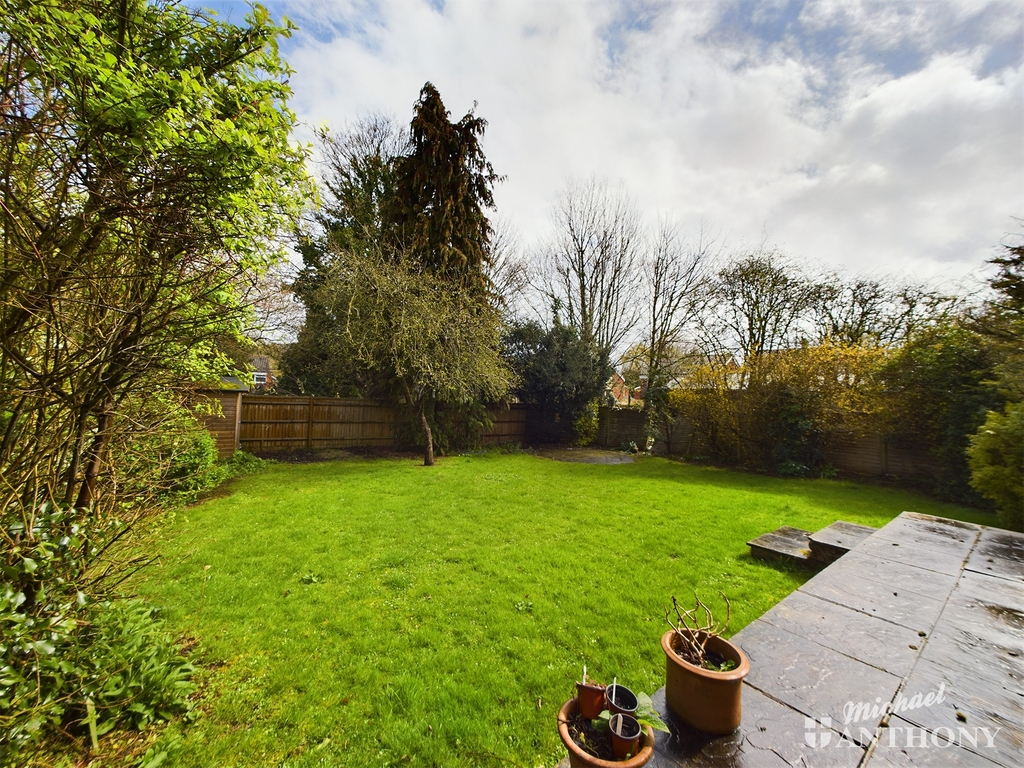 Houses And Properties For Sale In Aylesbury Michael Anthony Estate Agents