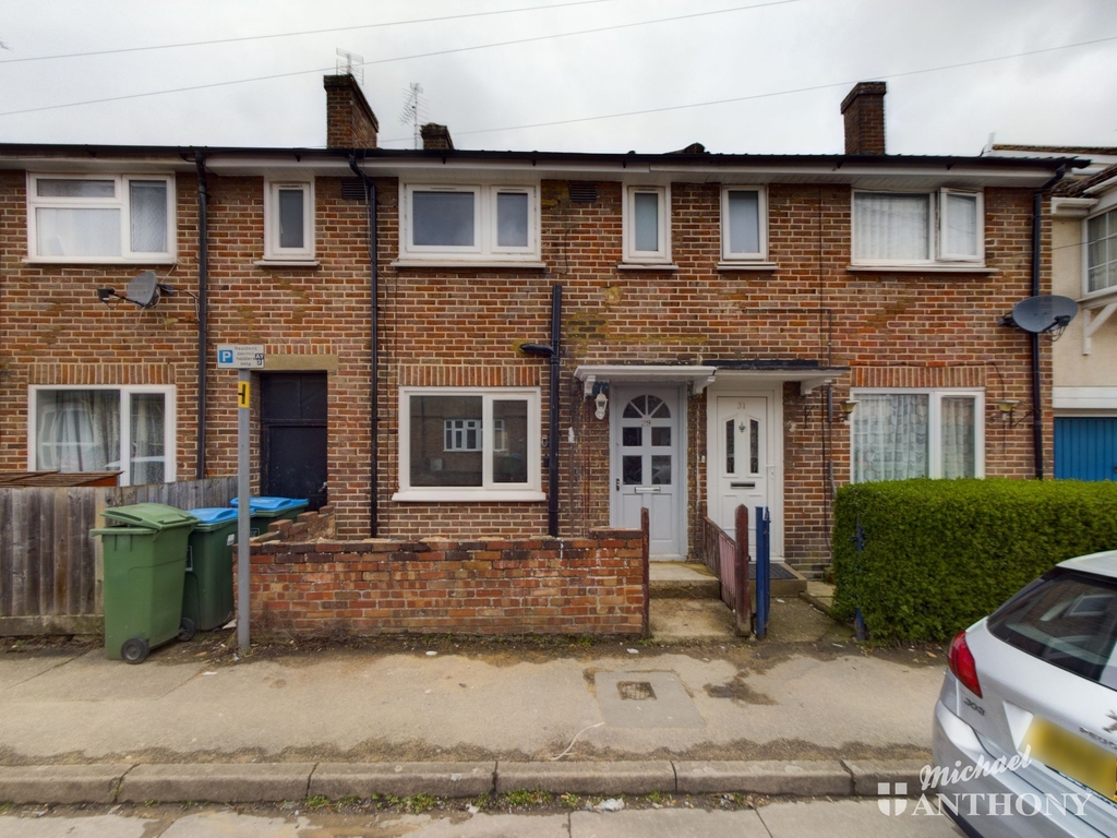 Property & Houses For Sale in Havelock Street, Aylesbury, Michael