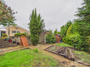 Lionel Close, Wendover