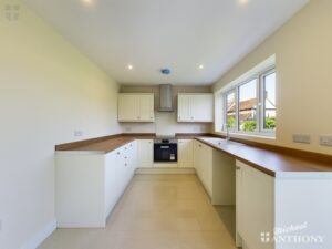 Sun Crescent, Oakley, Aylesbury, Buckinghamshire