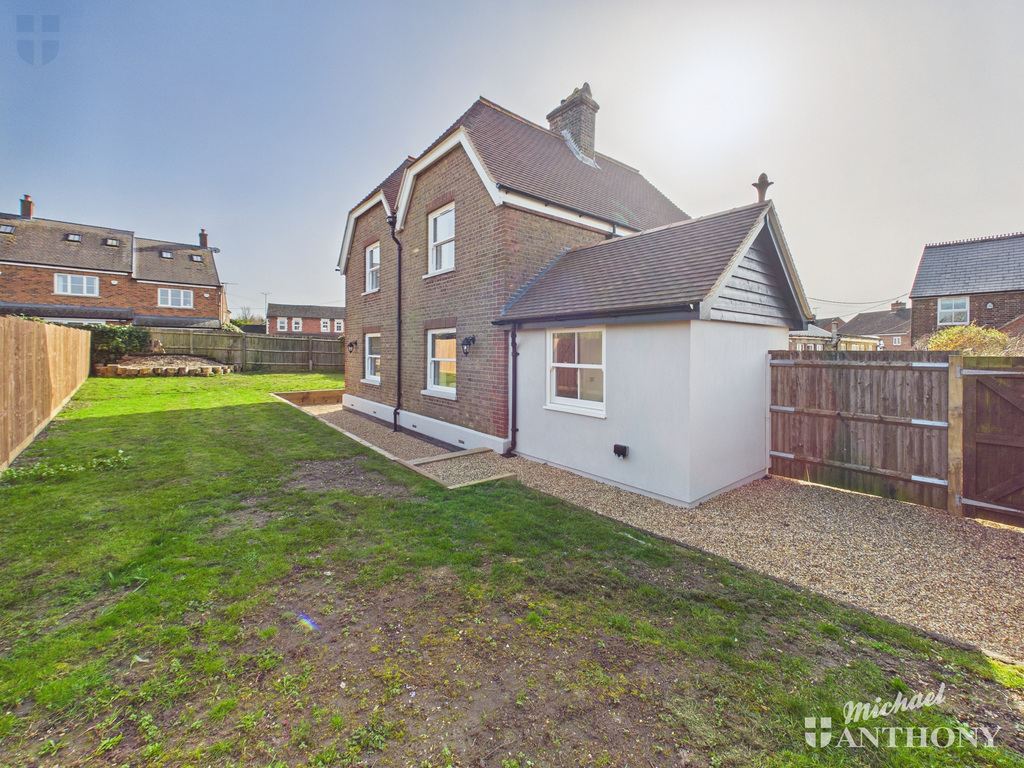 CAM03852G0-PR0579-ST