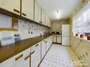 Chearsley Road,  Long Crendon, HP18 9BT