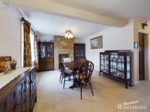 Chearsley Road,  Long Crendon, HP18 9BT