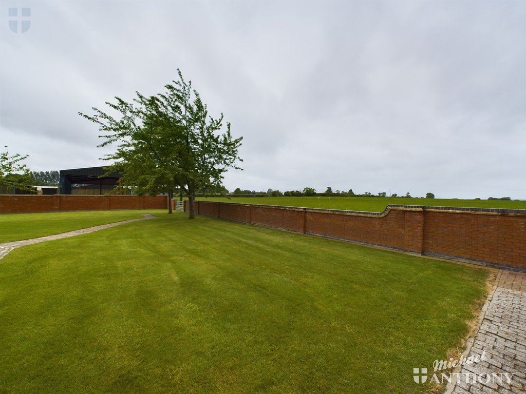 CAM02538G0-PR0305-ST