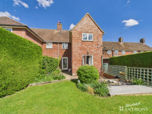 Walton Place, Weston Turville, Aylesbury