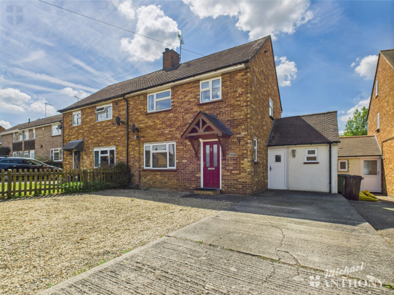 Goss Avenue, Waddesdon, Buckinghamshire