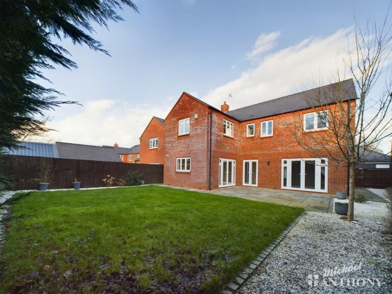 Brook Farm Close, Stoke Hammond, Milton Keynes, Buckinghamshire Image