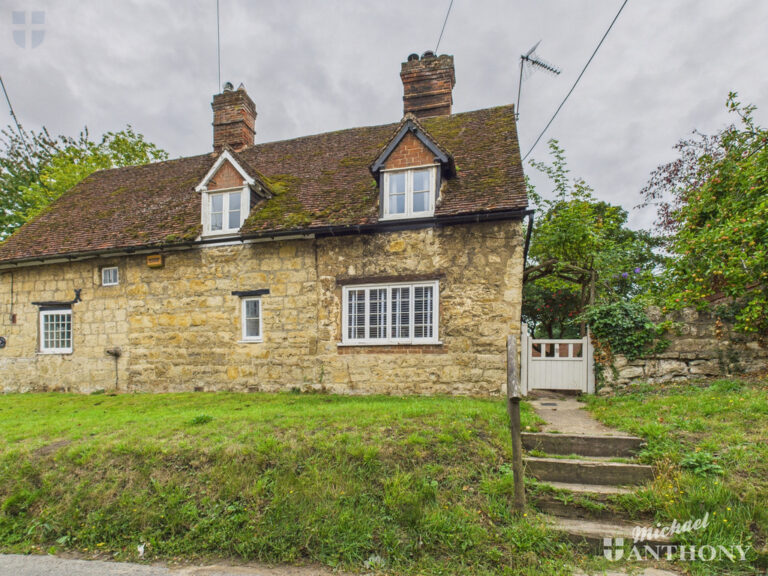 Oving Road, Whitchurch, Aylesbury Image