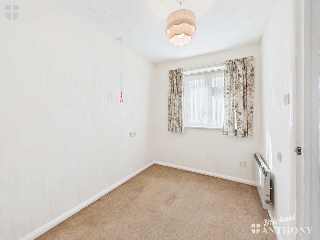 CAM03852G0-PR0568-ST