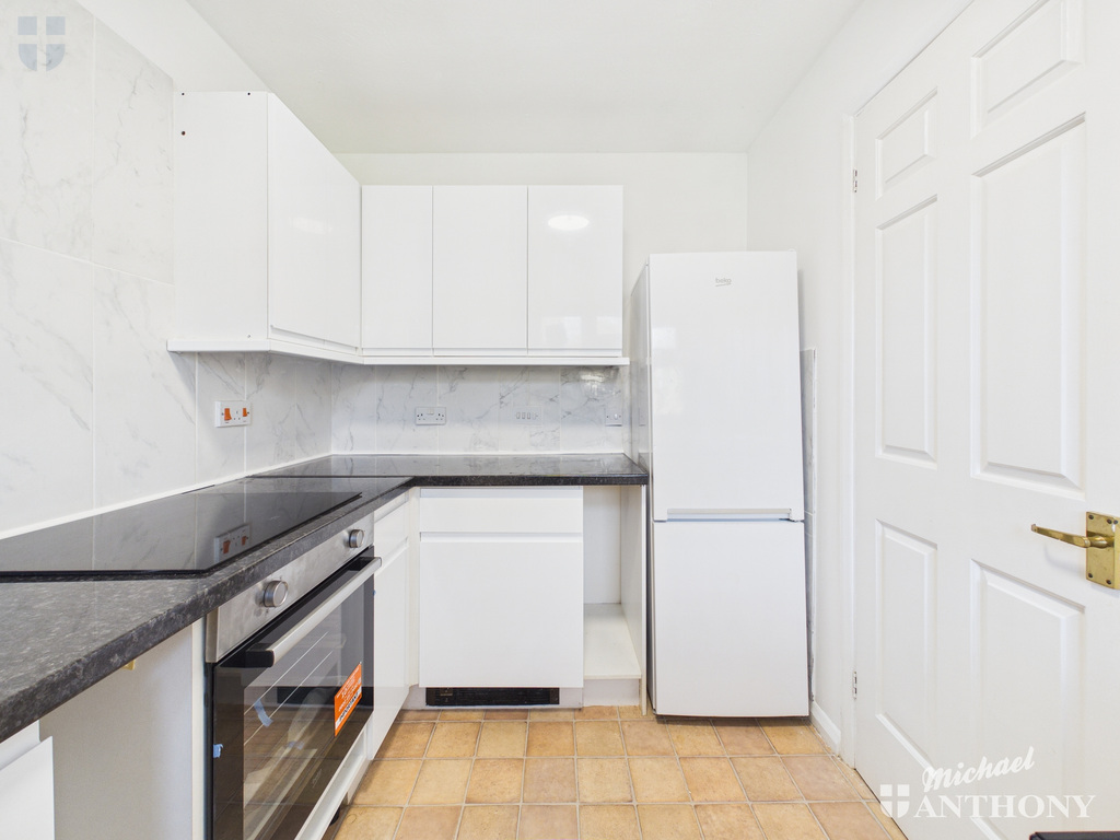 CAM03852G0-PR0568-ST