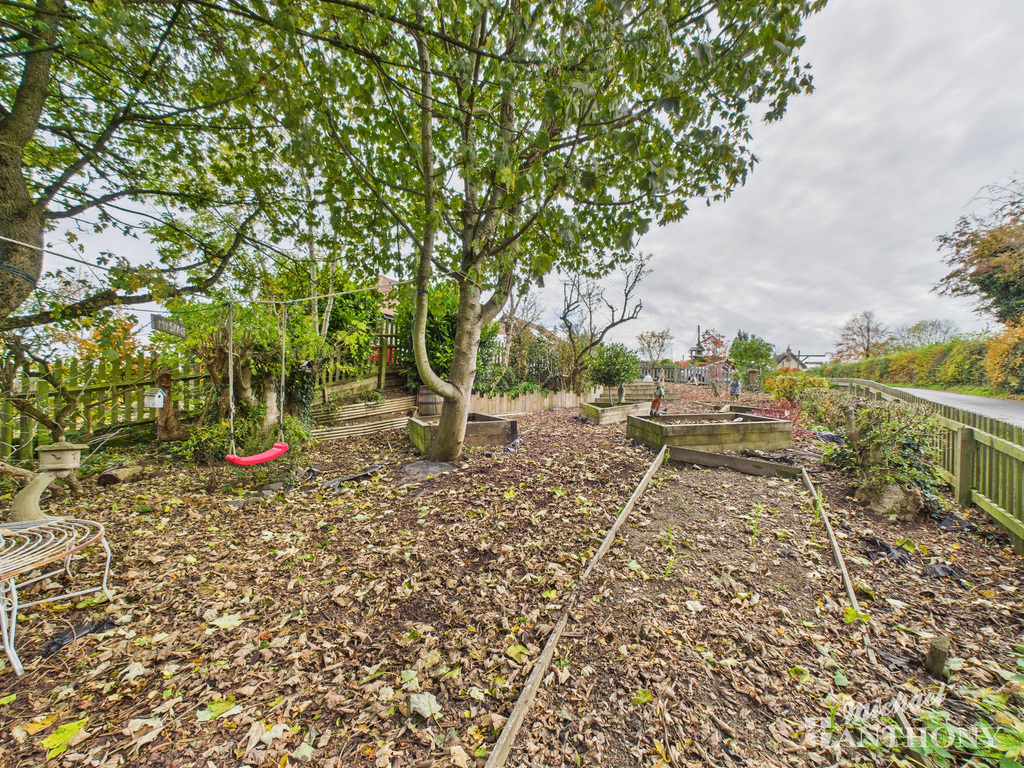 CAM03218G0-PR0822-ST